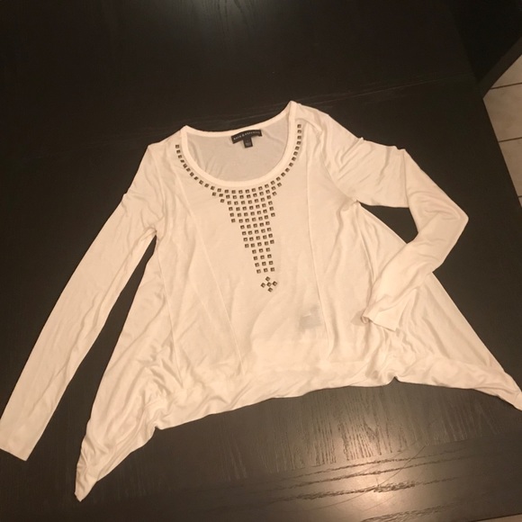 Like new rock and republic shirt - Picture 2 of 4